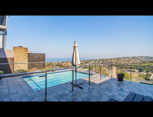 4 BEDROOM FREESTANDING FOR SALE IN LA LUCIA